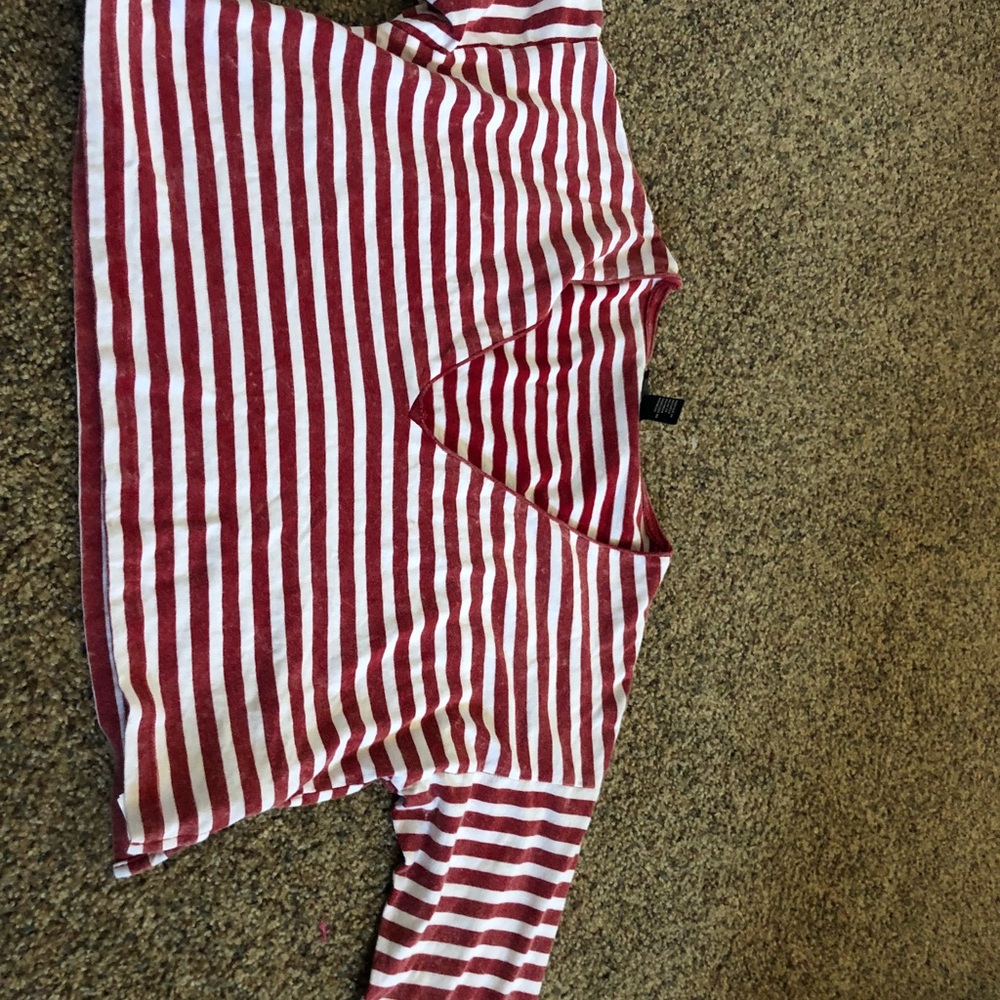 Long sleeve crop top